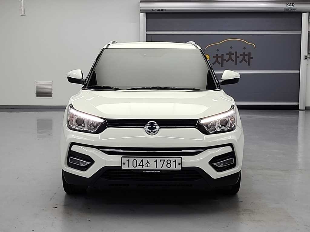 Ssangyong Tivoli - Vista 2