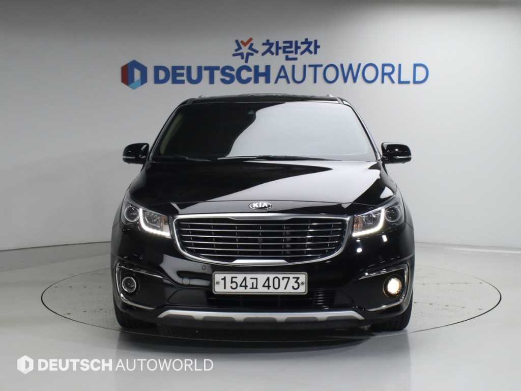 KIA Carnival - Vista 3