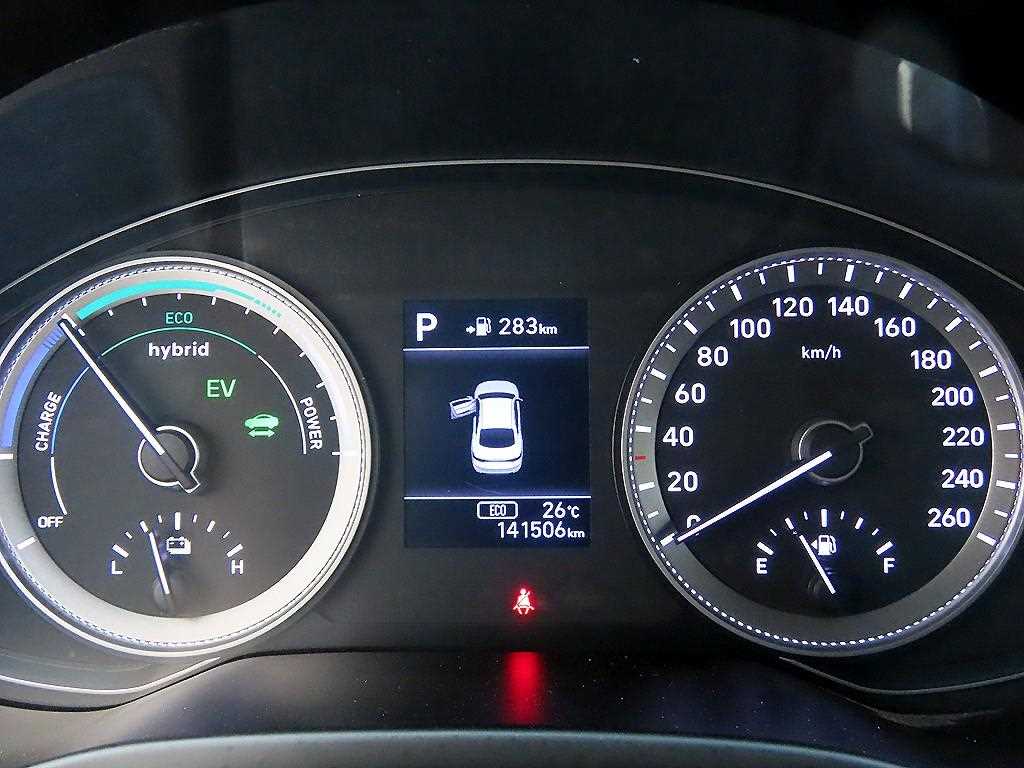 HYUNDAI Grandeur - Vista 9