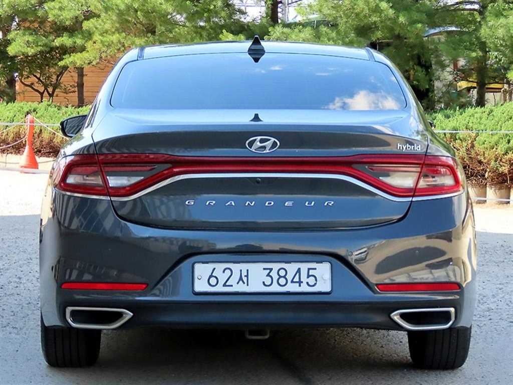HYUNDAI Grandeur - Vista 4