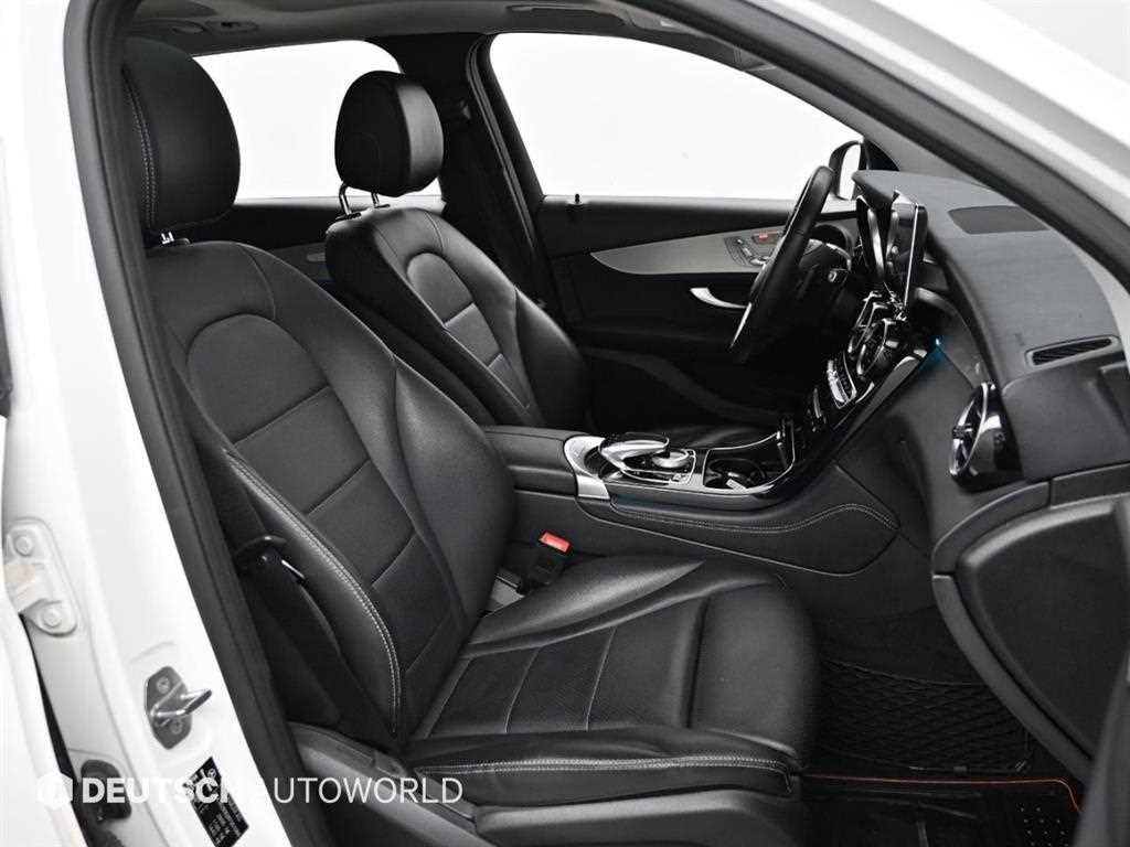 Mercedes Benz GLC Class - Vista 10