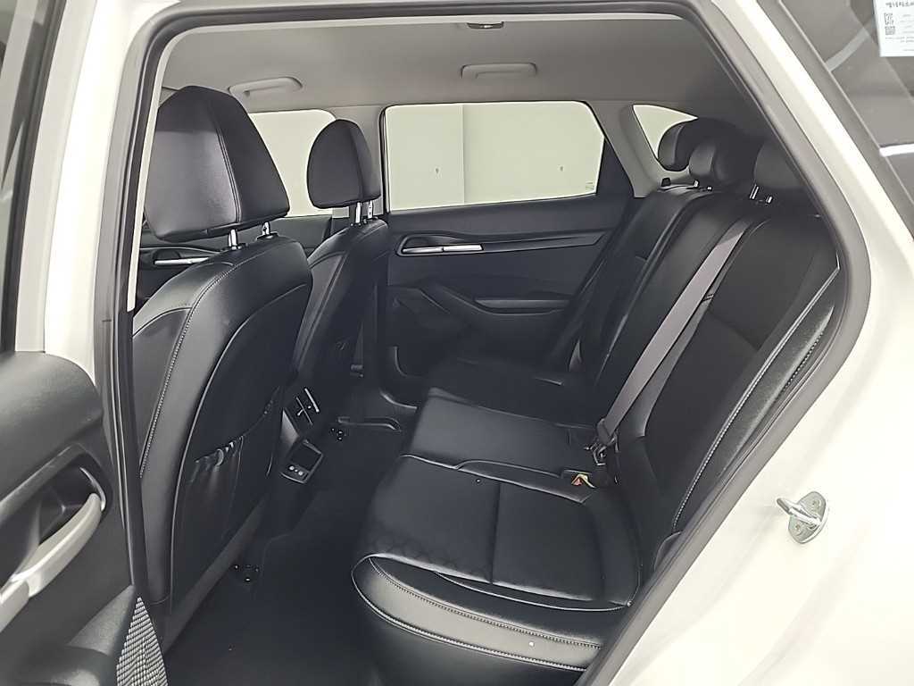 KIA Seltos - Vista 12