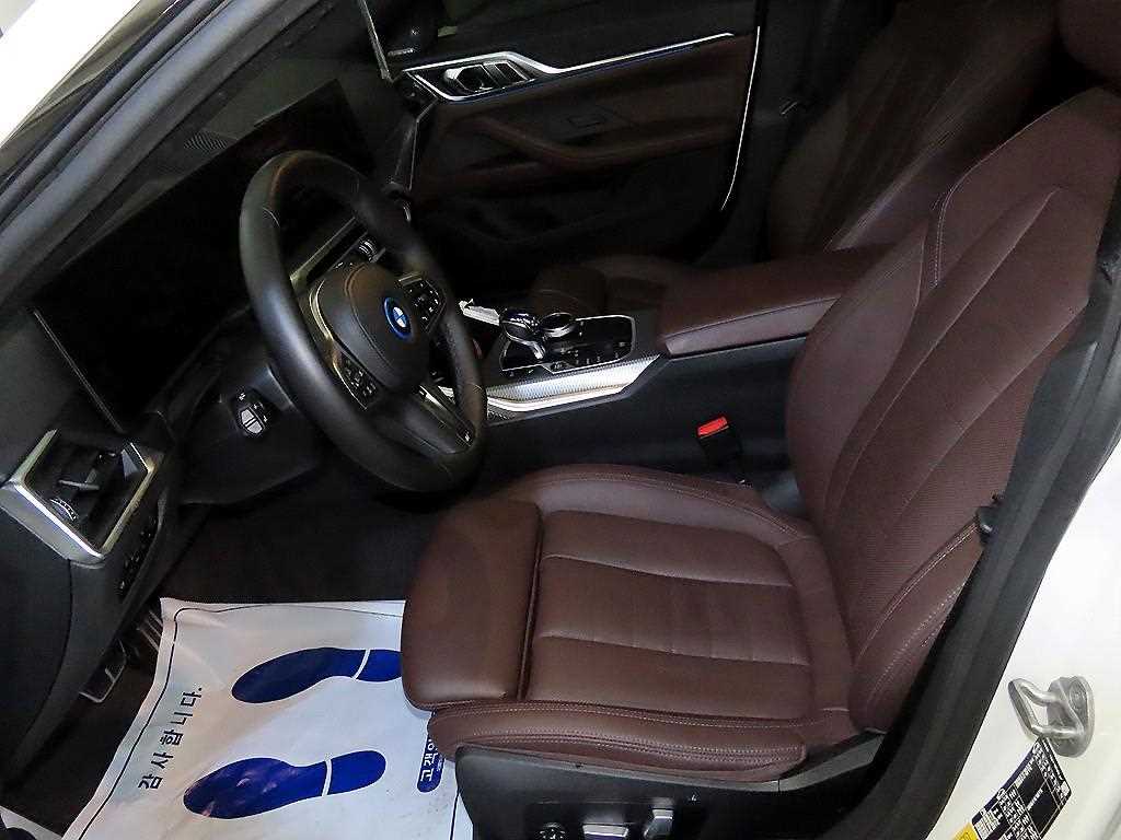 BMW i4 - Vista 6