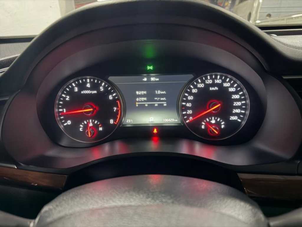 KIA K7 - Vista 9