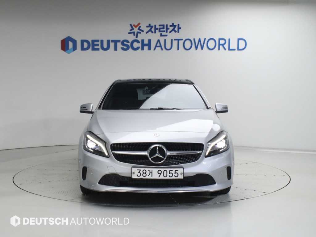 Mercedes Benz A Class - Vista 3