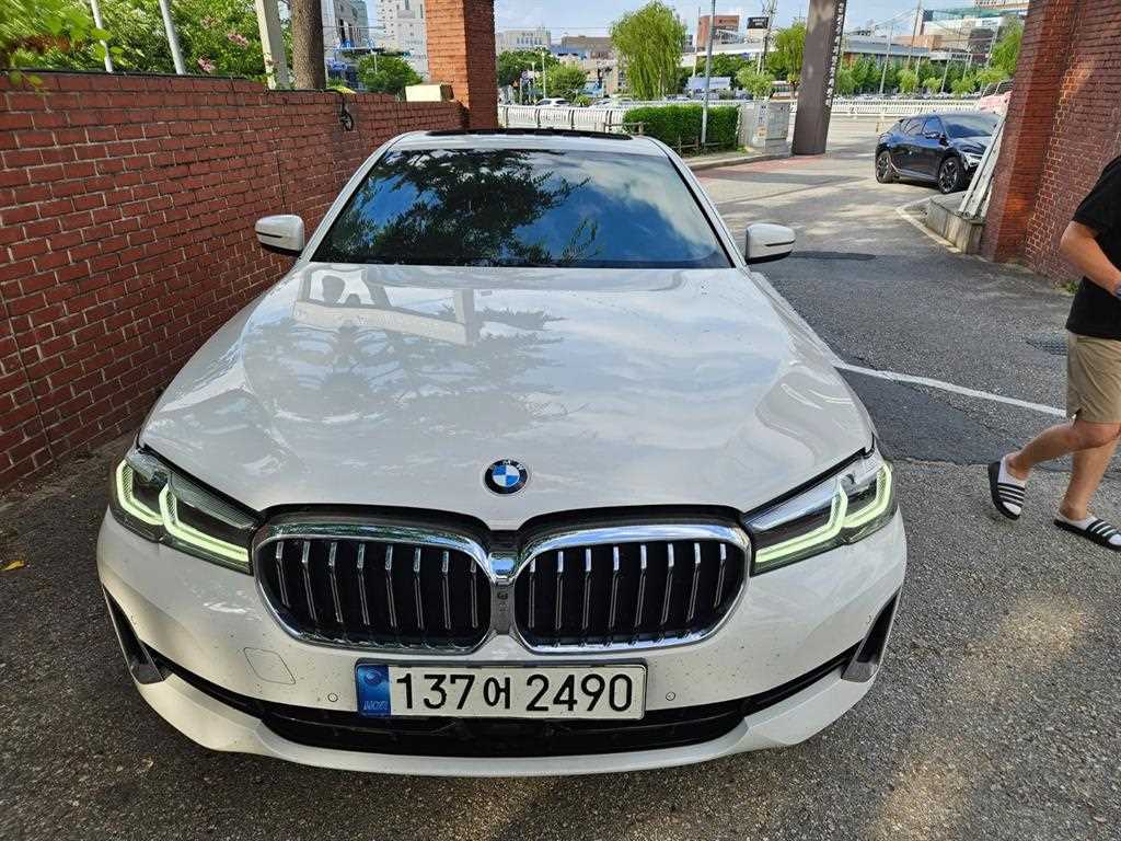 BMW 5 Series 2021 Blanco - Importación desde Corea - HF Imports Iquique - Foto 1