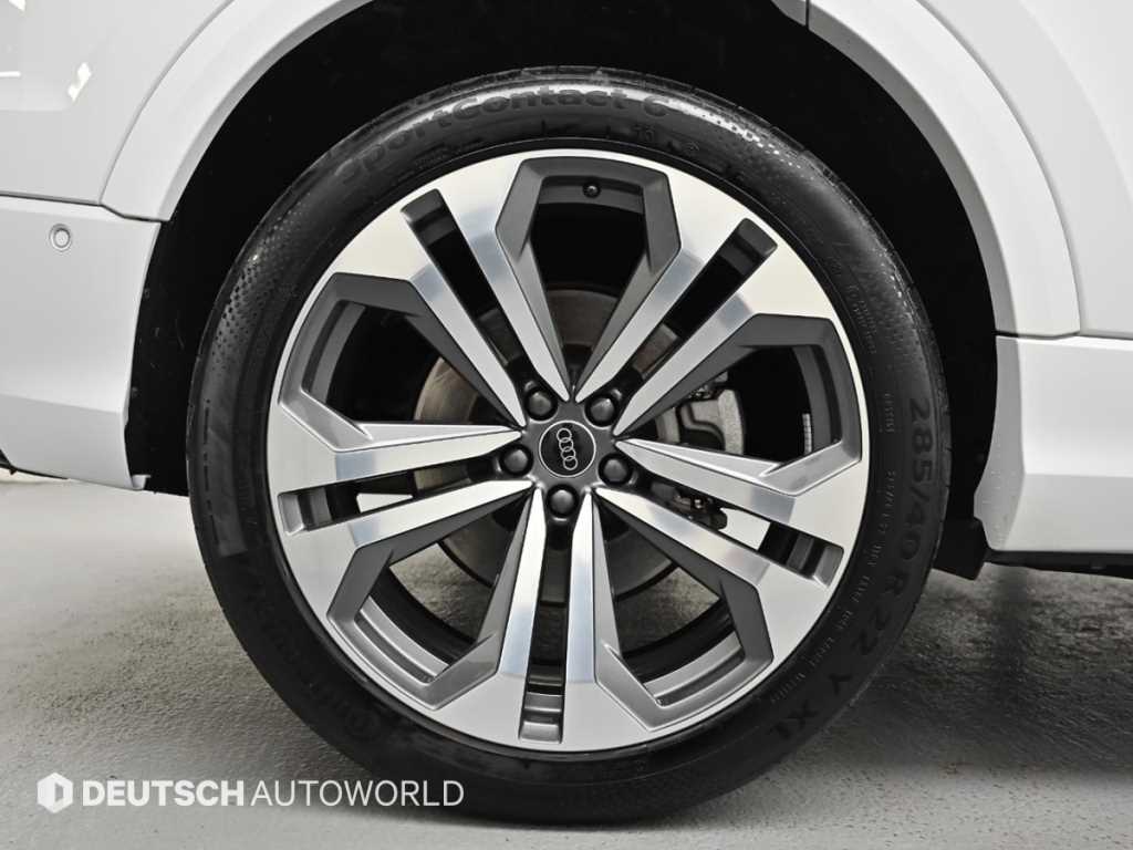 Audi Q8 - Vista 5
