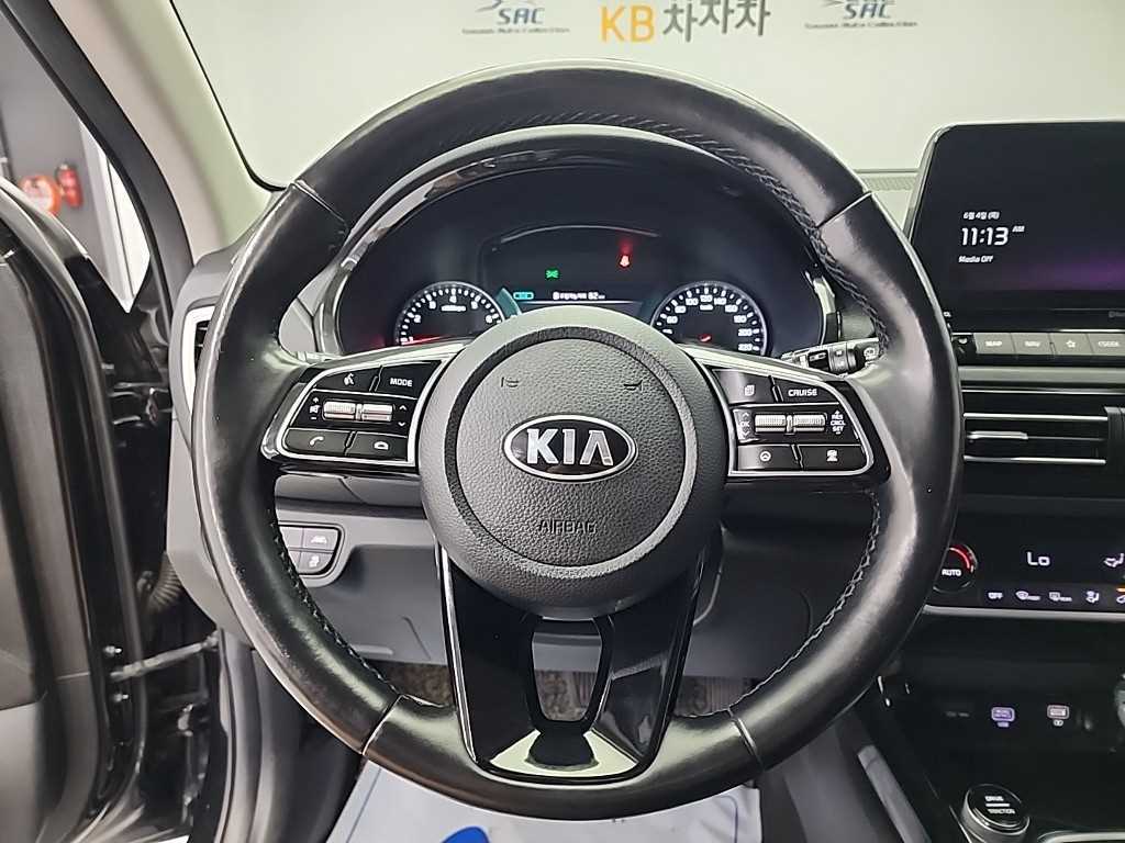 KIA Seltos - Vista 9