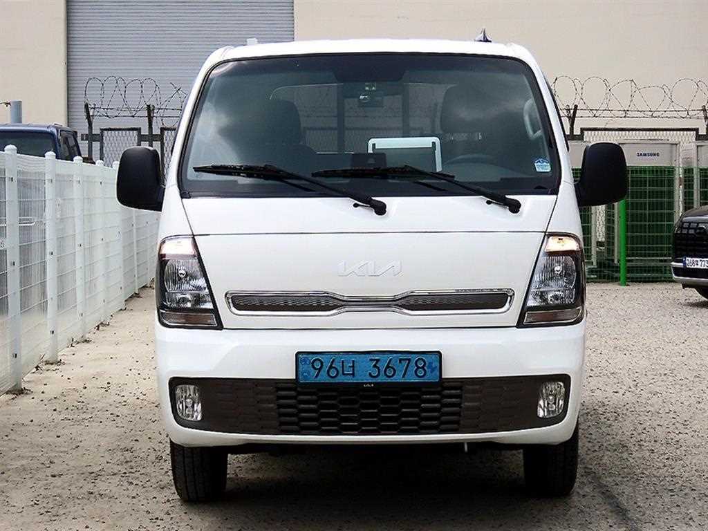 Small Truck Top_Powergate 2022 Blanco - Importación desde Corea - HF Imports Iquique - Foto 1