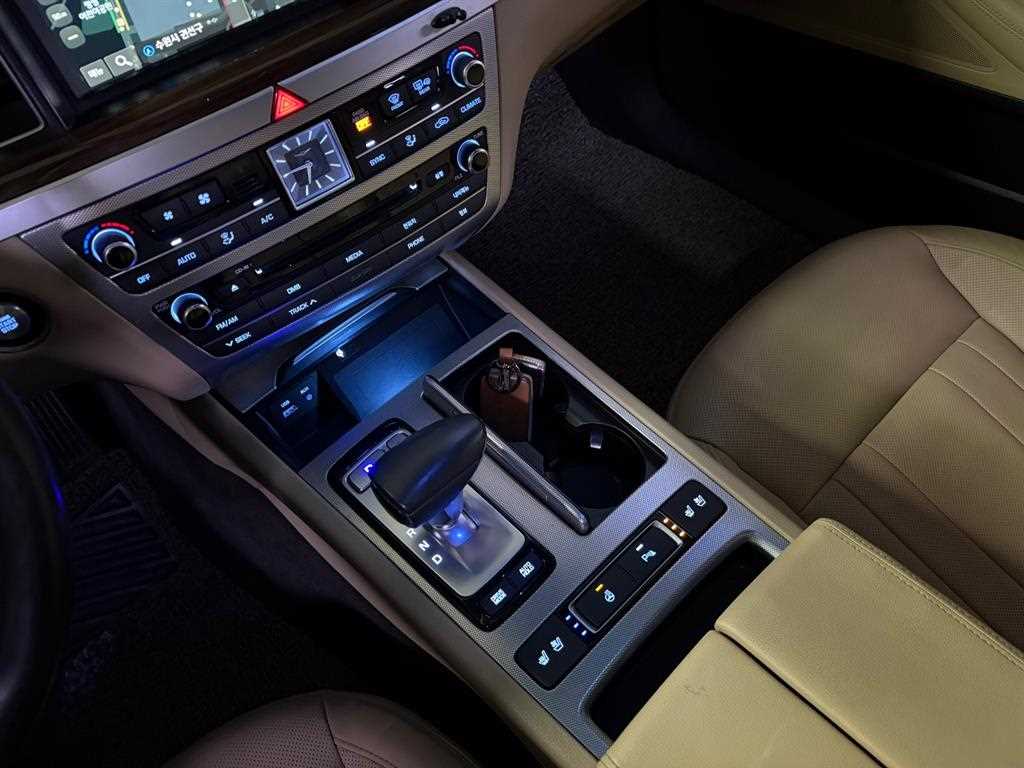 Genesis G80 2018 Negro - Importación desde Corea - HF Imports Iquique - Foto 13