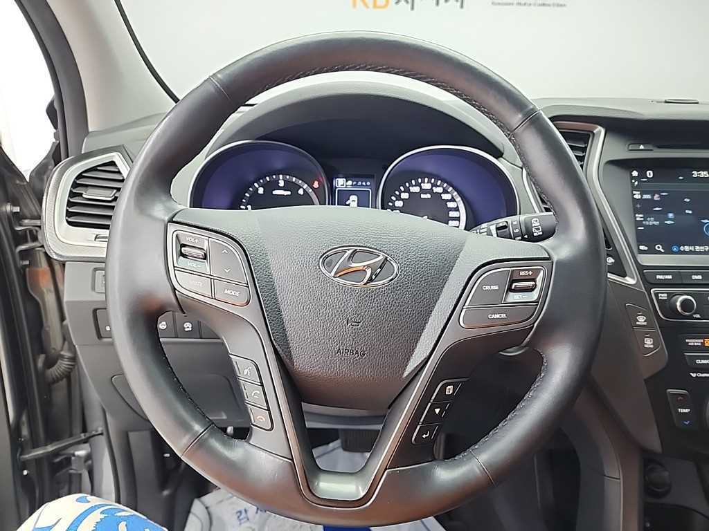 HYUNDAI Santa Fe - Vista 9