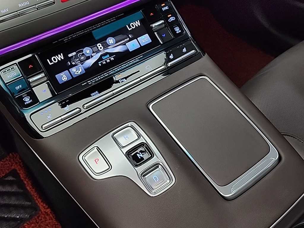 HYUNDAI Grandeur - Vista 8