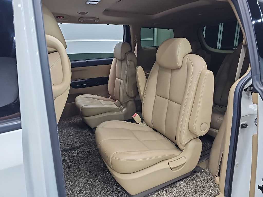 KIA Carnival 2019 Blanco - Importación desde Corea - HF Imports Iquique - Foto 13