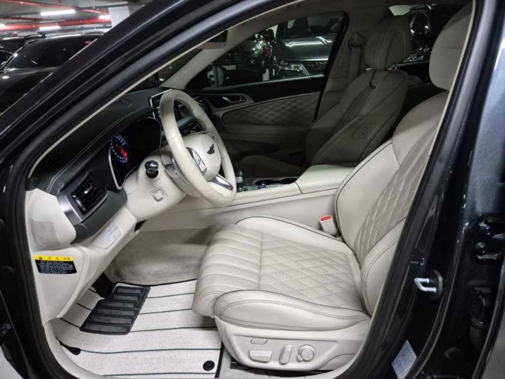 Genesis G70 - Vista 7