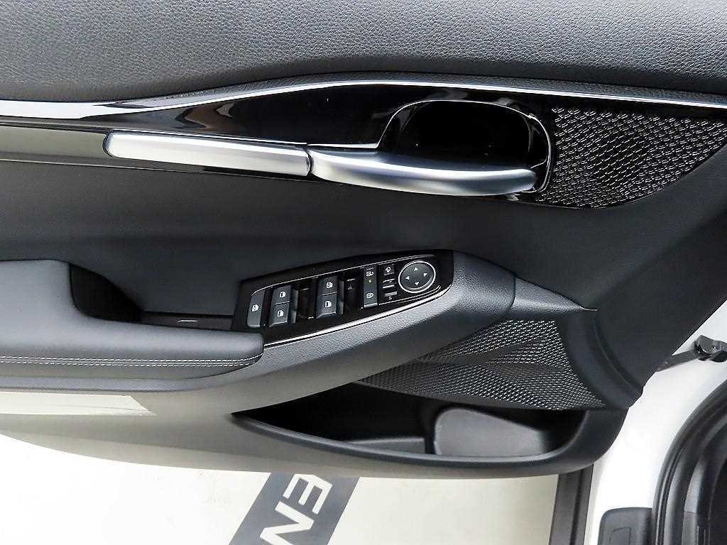 KIA Seltos - Vista 11