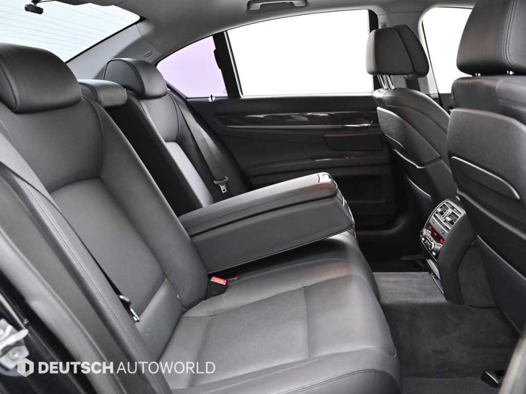 BMW 7 Series - Vista 12