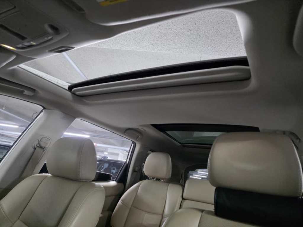 Nissan Pathfinder - Vista 6