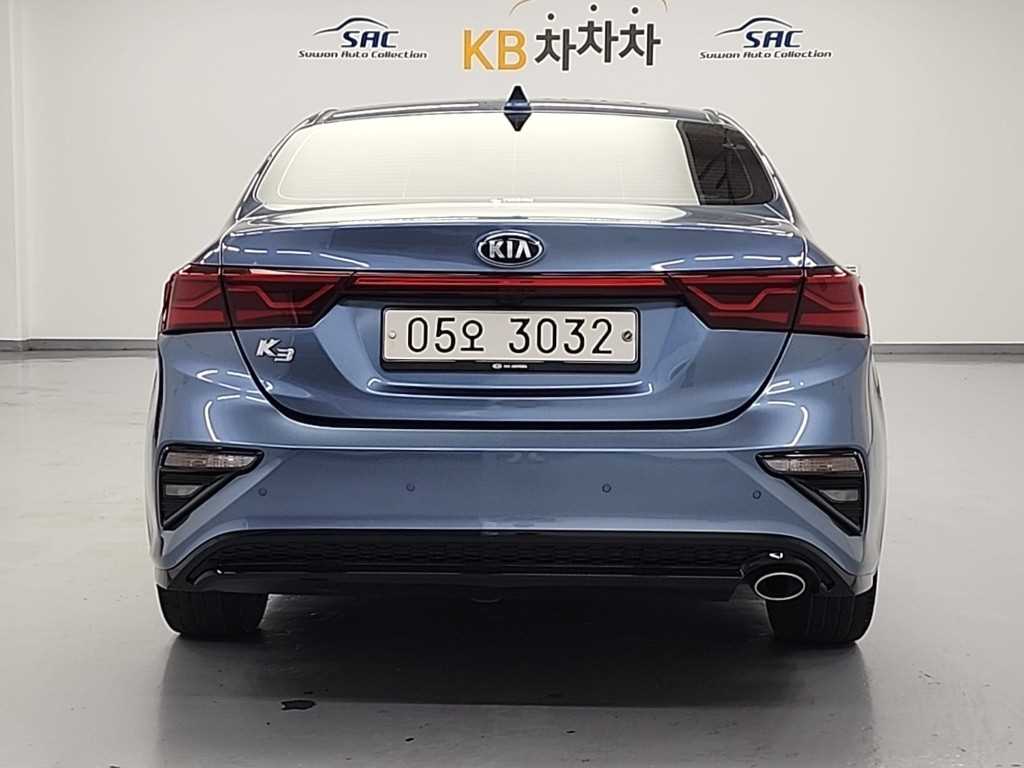 KIA K3 - Vista 3
