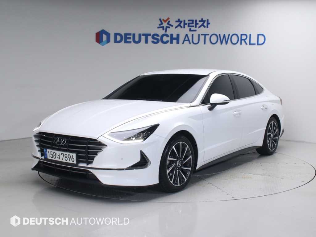 HYUNDAI Sonata - Vista 2