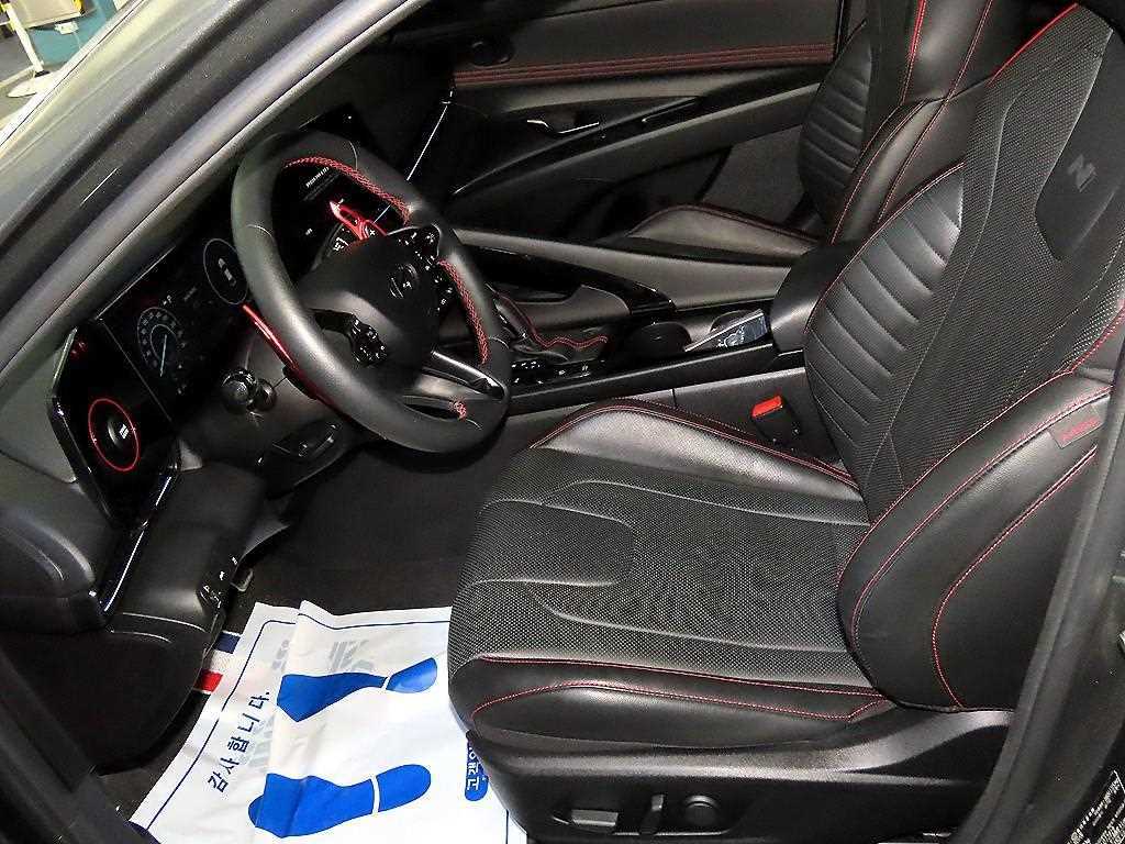HYUNDAI Avante - Vista 6