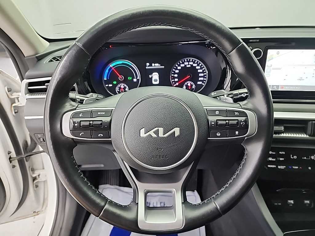 KIA K5 - Vista 9