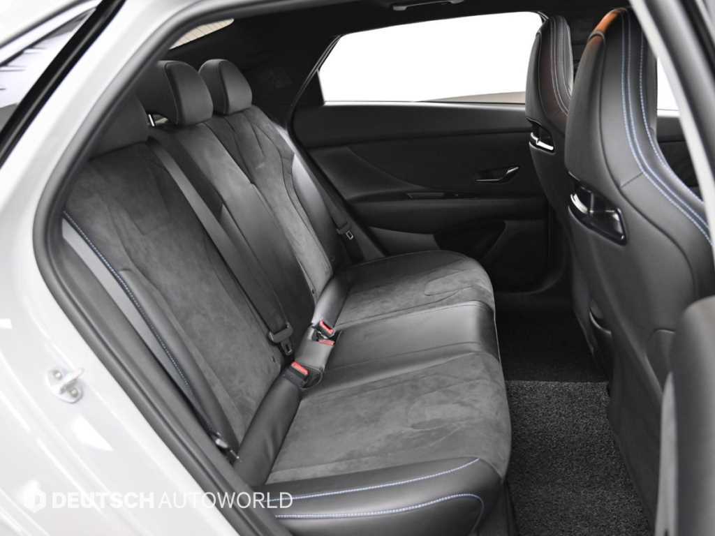 HYUNDAI Avante - Vista 12