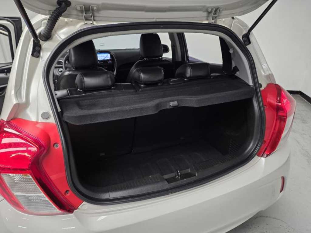 Chevrolet Spark 2019 Blanco - Importación desde Corea - HF Imports Iquique - Foto 18