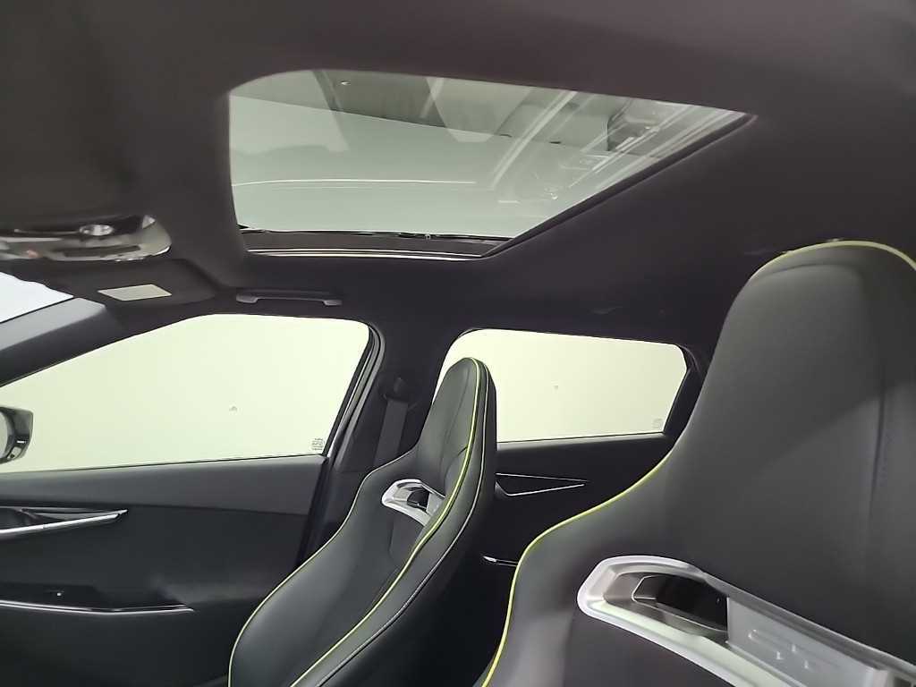 KIA EV6 2023 Blanco - Importación desde Corea - HF Imports Iquique - Foto 15