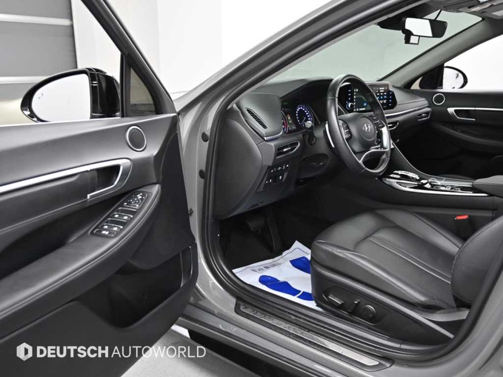 HYUNDAI Sonata - Vista 11
