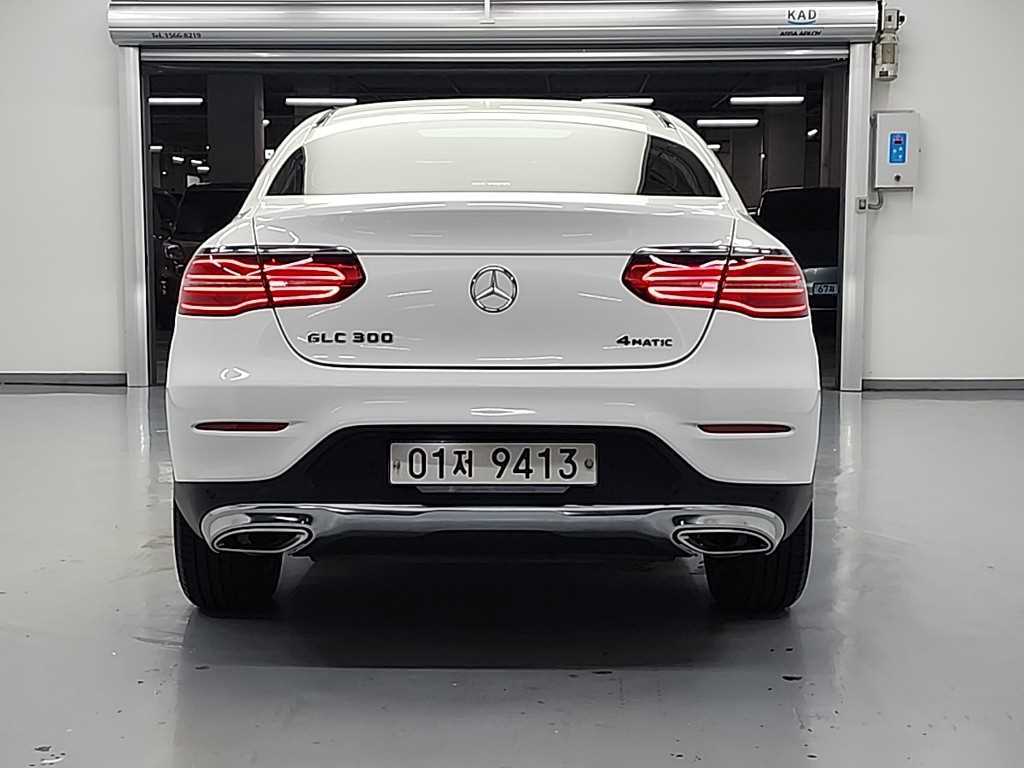 Mercedes Benz GLC Class - Vista 3