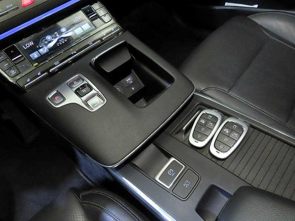 HYUNDAI Grandeur - Vista 8