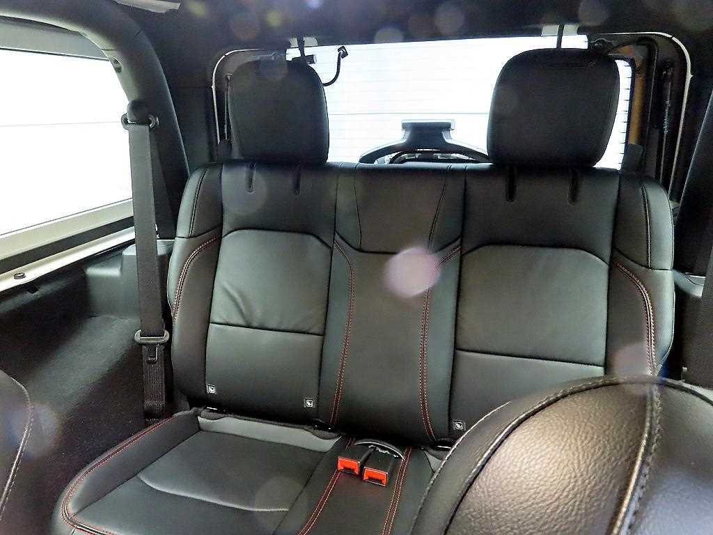 Jeep Wrangler - Vista 6