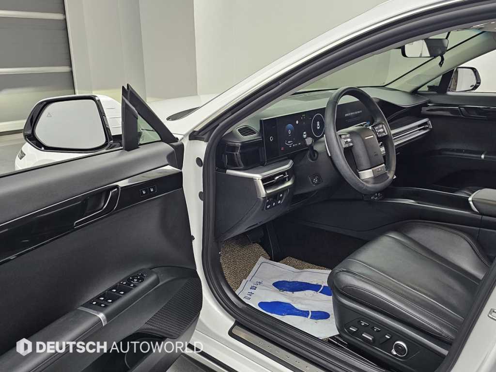HYUNDAI Grandeur - Vista 11