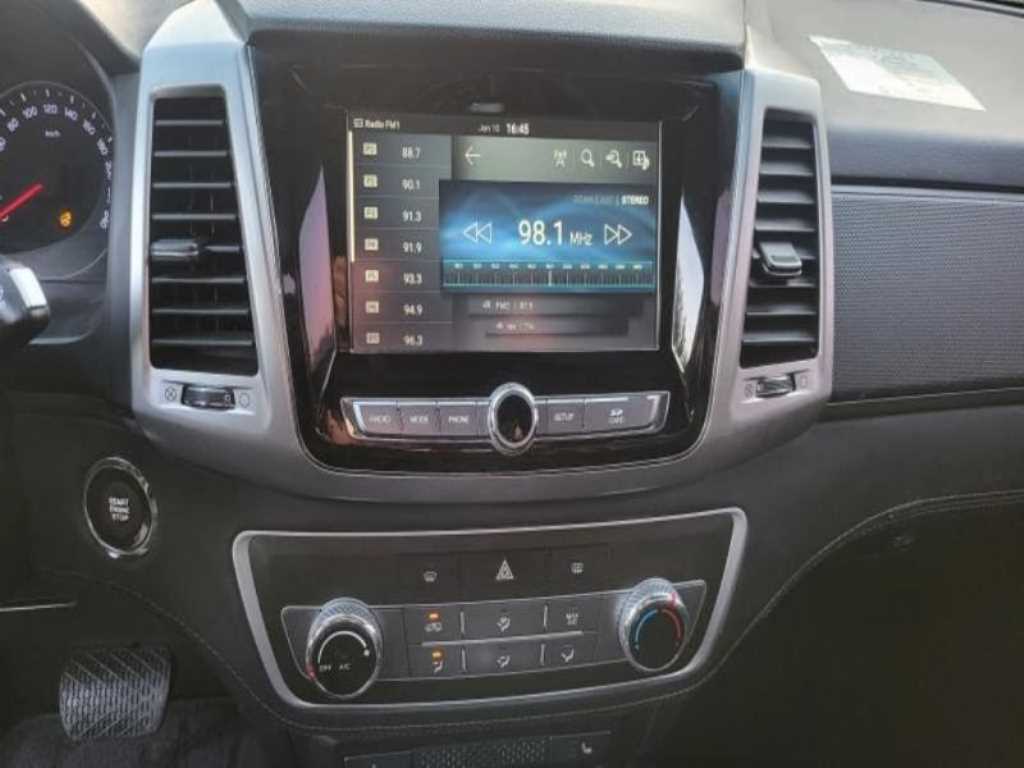 Ssangyong Rexton 2019 Blanco - Importación desde Corea - HF Imports Iquique - Foto 14