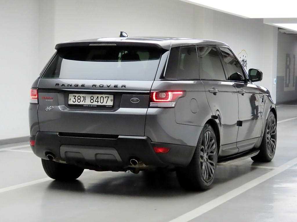 Land Rover Range Rover Sports - Vista 3
