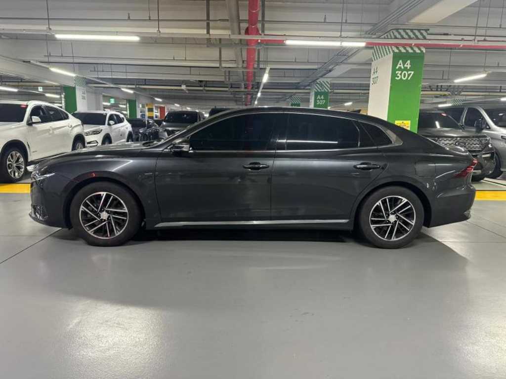 HYUNDAI Grandeur - Vista 3