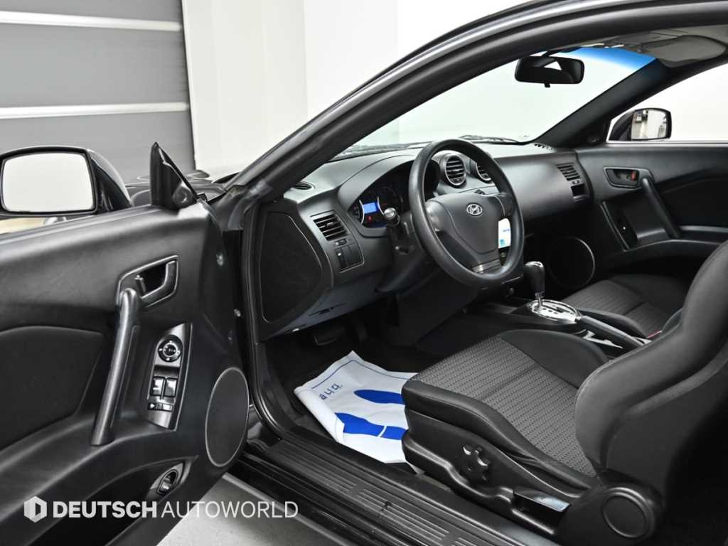 HYUNDAI Tuscani - Vista 11