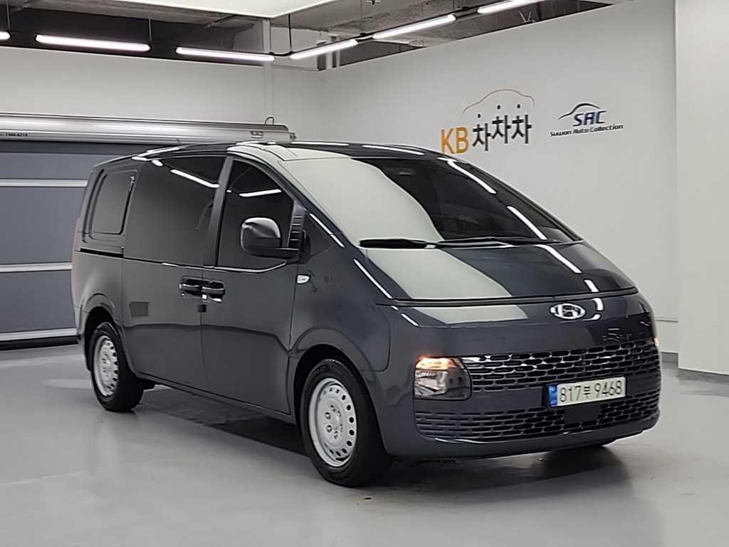 HYUNDAI Staria - Vista 4