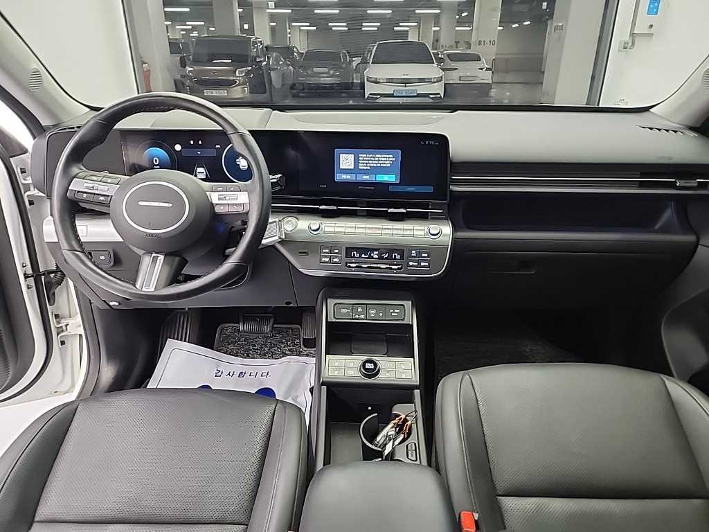 HYUNDAI Kona - Vista 7
