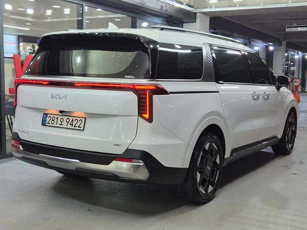 KIA Carnival - Vista 4