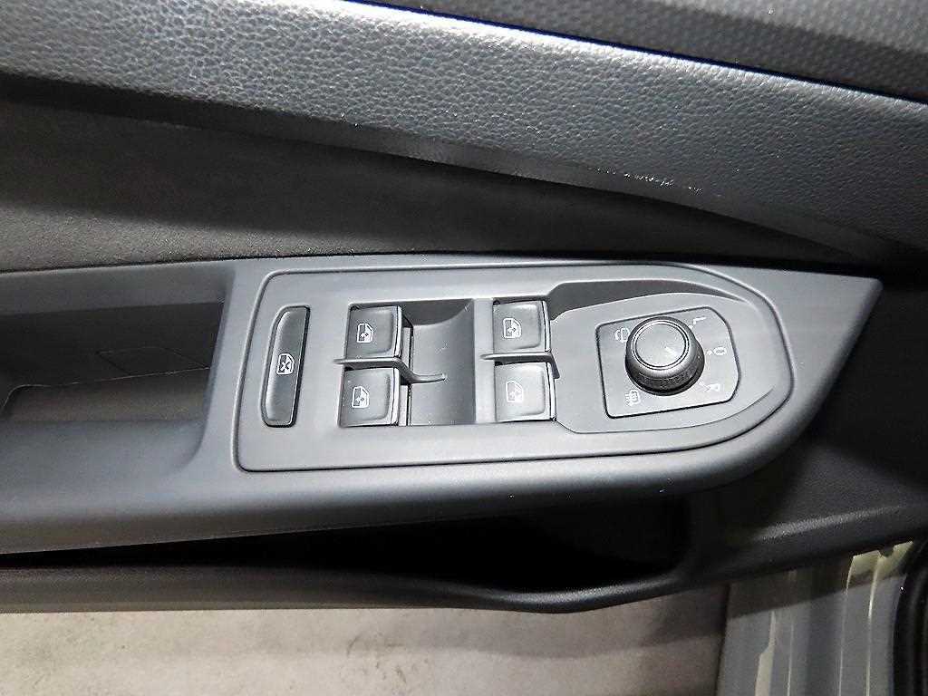 Volkswagen Golf 2025 Gris - Importación desde Corea - HF Imports Iquique - Foto 13