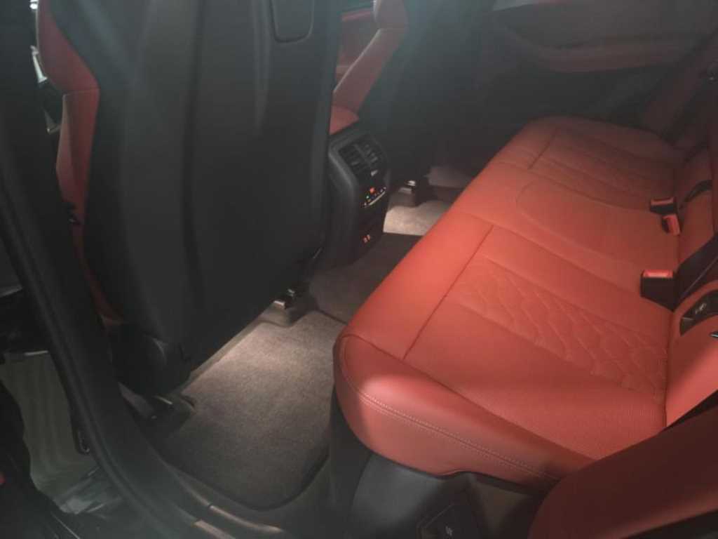 BMW X4M - Vista 11