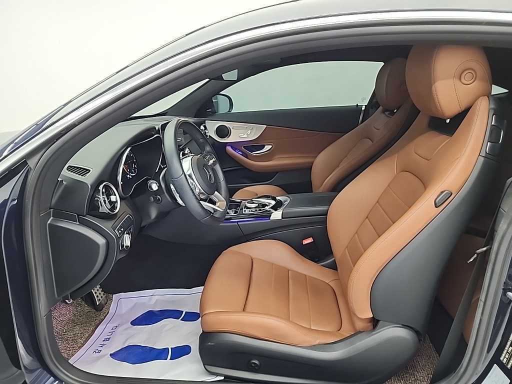 Mercedes Benz C Class - Vista 11