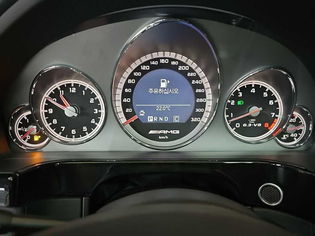 Mercedes Benz E class - Vista 6