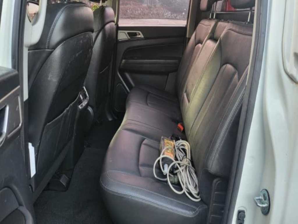 Ssangyong Rexton 2019 Blanco - Importación desde Corea - HF Imports Iquique - Foto 13
