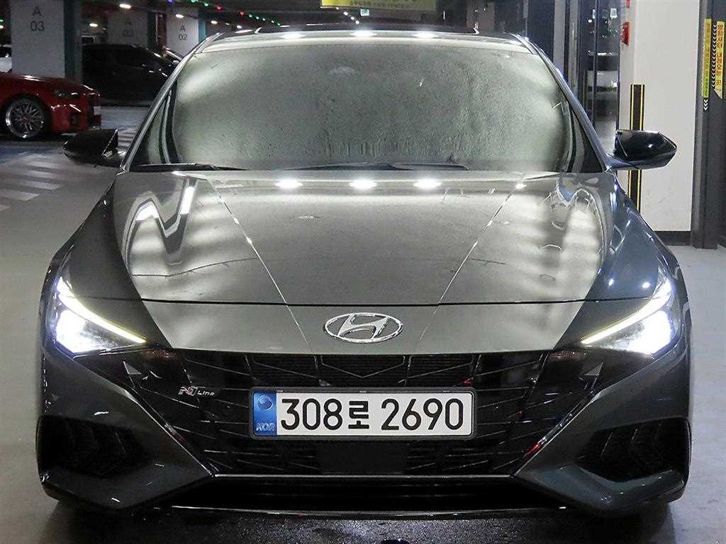 HYUNDAI Avante - Vista 2