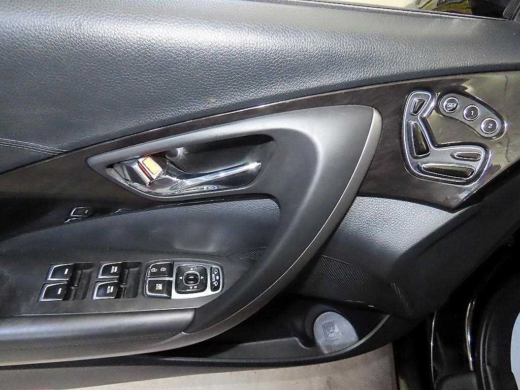 HYUNDAI Grandeur 2015 Negro - Importación desde Corea - HF Imports Iquique - Foto 13