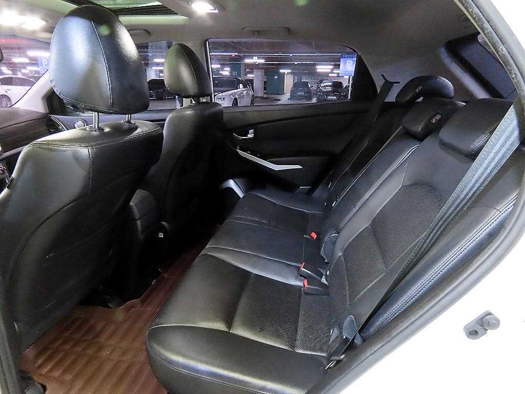 Ssangyong Korando - Vista 7