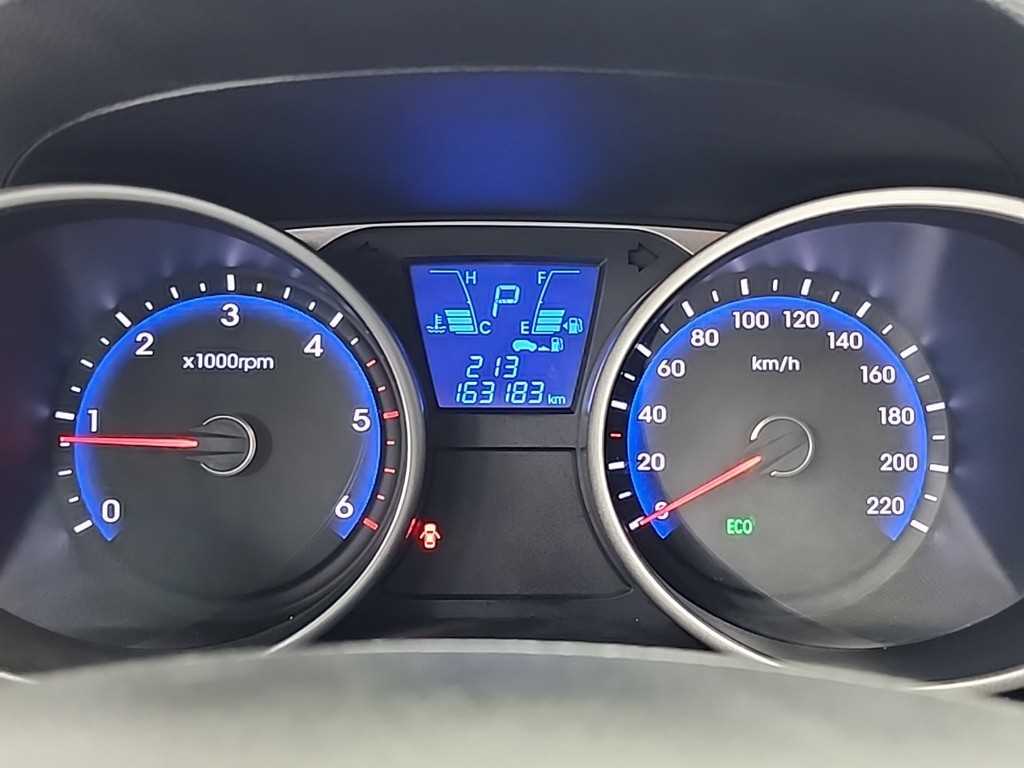 HYUNDAI Tucson - Vista 6