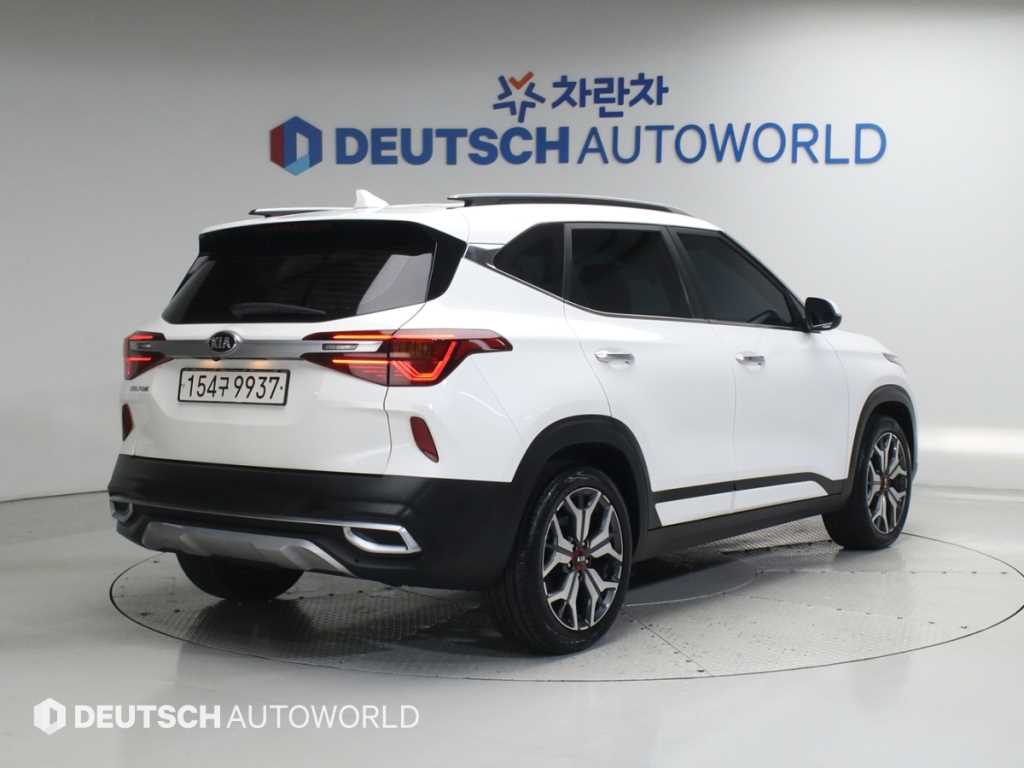KIA Seltos - Vista 2